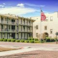 Lee House Inn