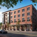 Longfellows Hotel and Restaurant