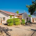 Mosi-O-Tunya Executive Lodge