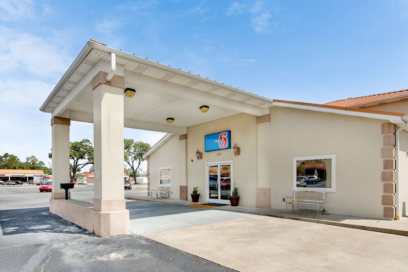Motel 6 Hinesville, GA in Hinesville, Georgia, United States