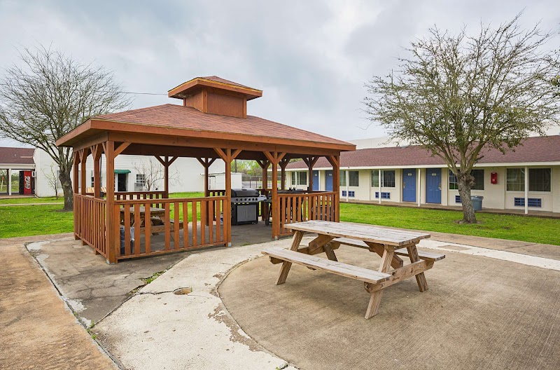Motel 6 Madisonville, TX in Madisonville, Texas, United States