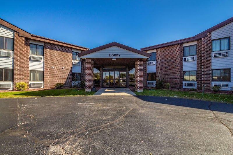 Motel 6 Saukville, WI in Saukville, Wisconsin, United States
