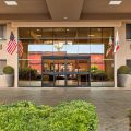 Oxford Suites Redding