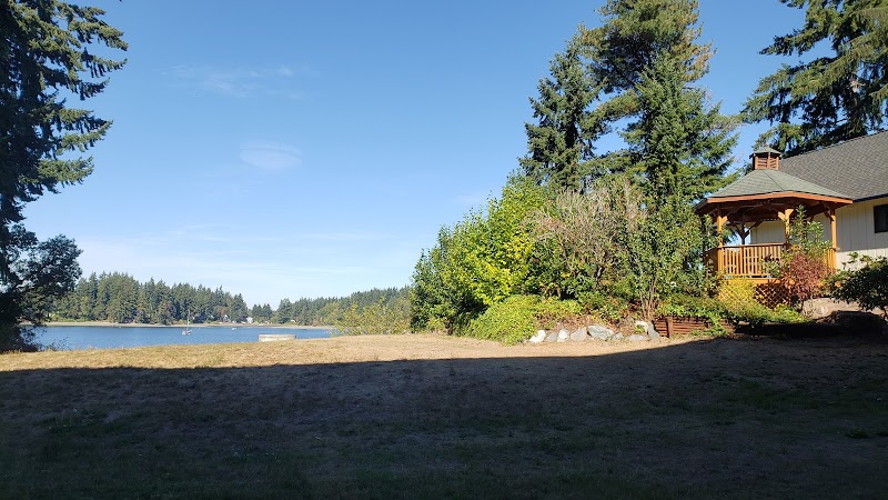 Oyster Bay Inn & Suites in Bremerton, Washington, United States