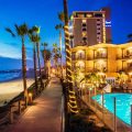 Pacific Terrace Hotel