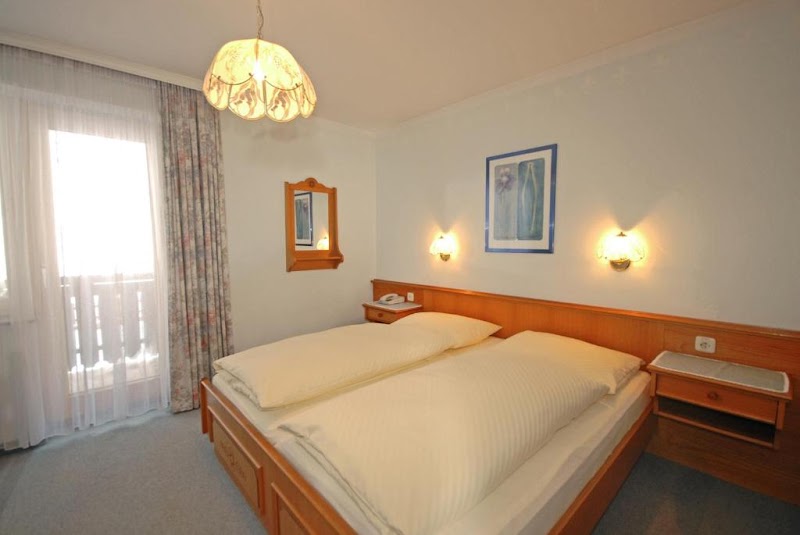 Pension Riedlsperger in Saalfelden am Steinernen Meer, Austria