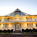 Plantation Oaks Suites & Inn