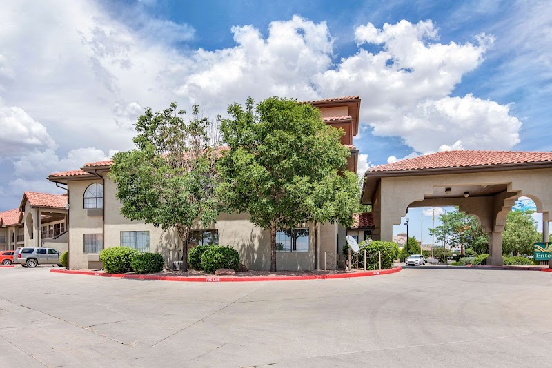 Quality Inn & Suites Gallup I-40 Exit 20 in Gallup, New Mexico, United States