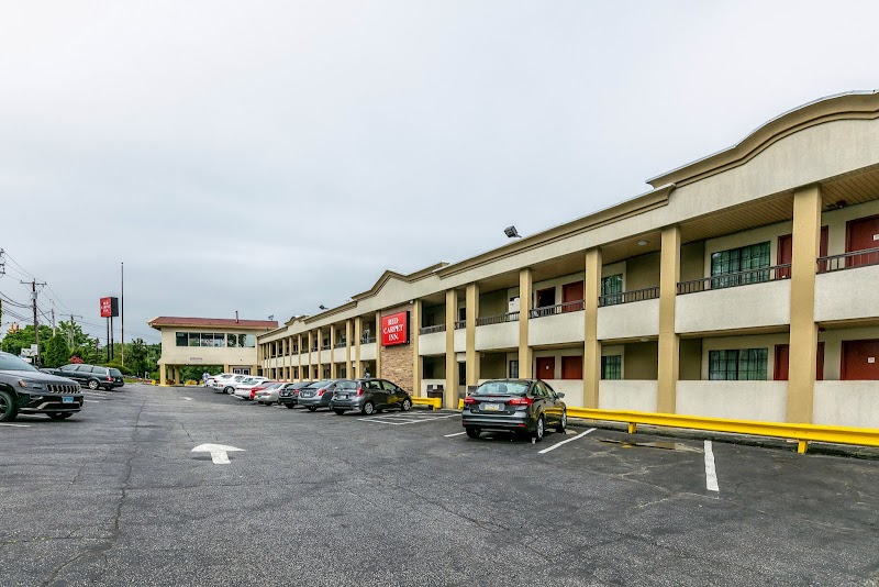 Red Carpet Inn & Suites Cheshire in Cheshire Village, Connecticut, United States