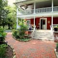 Red House Inn