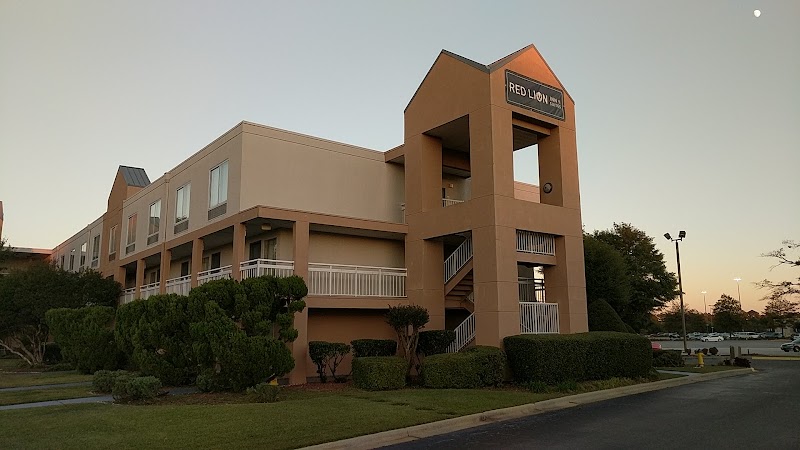 Red Lion Inn & Suites Fayetteville Cross Creek Mall in Fayetteville, North Carolina, United States