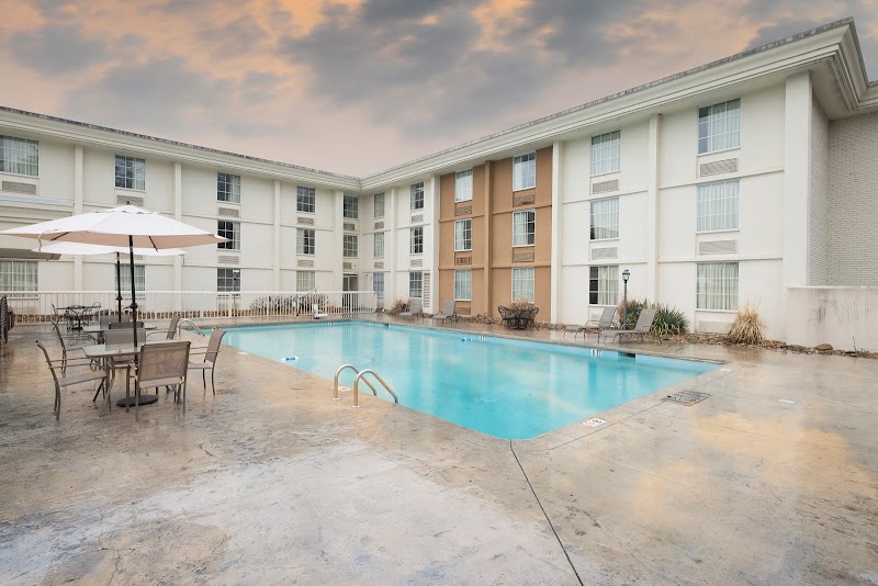 Red Roof Inn Knoxville Central - Papermill Road in Knoxville, Tennessee, United States