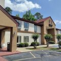 Red Roof Inn & Suites Brandon