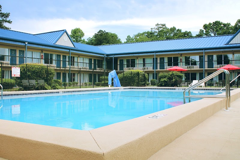 Residence Hub Inn and Suites in Marianna, Florida, United States