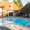 Riverside Inn