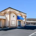 Rodeway Inn & Suites Levittown