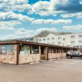 Sea Breeze Motel