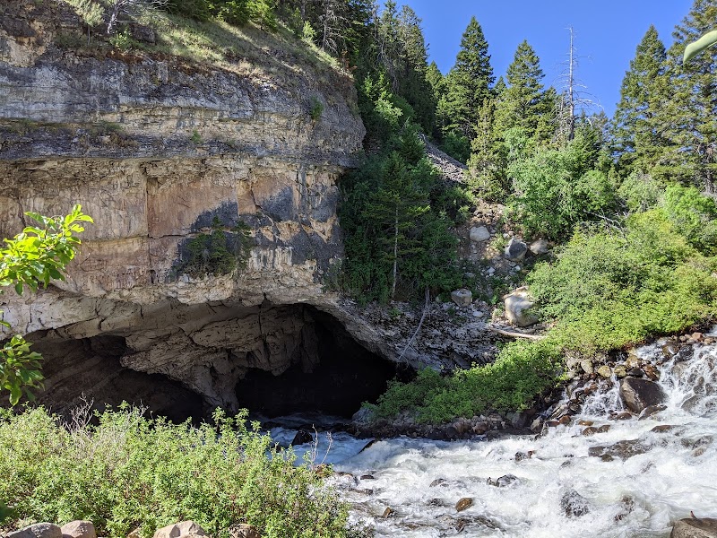 Sinks Canyon Lodge in Lander, Wyoming, United States