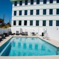 Streamline Hotel