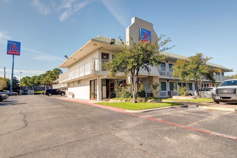 Studio 6 Grand Prairie, TX in Grand Prairie, Texas, United States