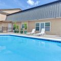 Super 8 by Wyndham Carrollton
