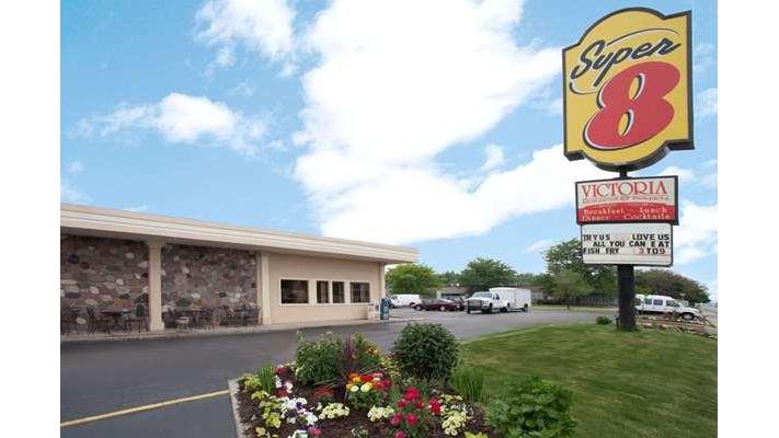 Super 8 by Wyndham Chicago Northlake O'Hare South in Northlake, Illinois, United States