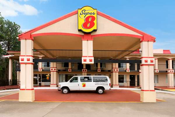 Super 8 by Wyndham College Park/Atlanta Airport West in College Park, Georgia, United States