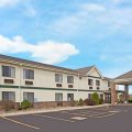 Super 8 by Wyndham Defiance