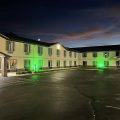 Super 8 by Wyndham Delavan Near Lake Geneva