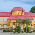 Super 8 by Wyndham Dublin