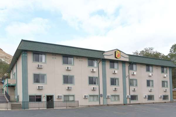 Super 8 by Wyndham Green River in Green River, Wyoming, United States