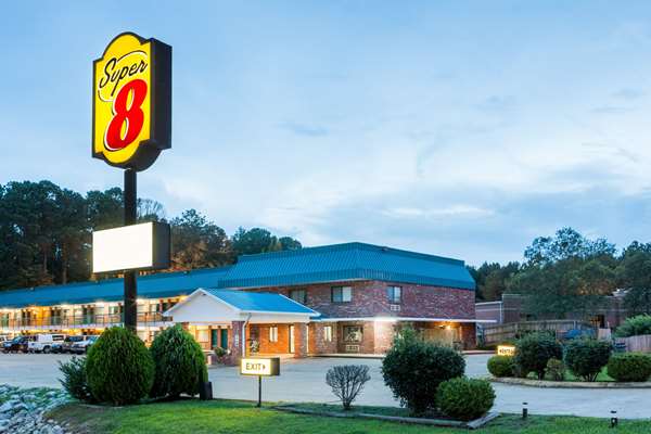 Super 8 by Wyndham Kosciusko in Kosciusko, Mississippi, United States