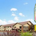 Super 8 by Wyndham Longmont/Twin Peaks