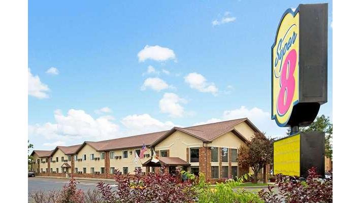 Super 8 by Wyndham Longmont/Twin Peaks in Longmont, Colorado, United States