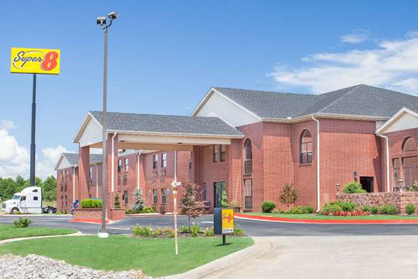 Super 8 by Wyndham Lowell/Bentonville/Rogers Area in Lowell, Arkansas, United States