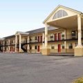 Super 8 by Wyndham McAlester