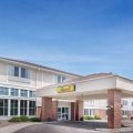 Super 8 by Wyndham Menomonie WI