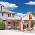 Super 8 by Wyndham Monroe WI