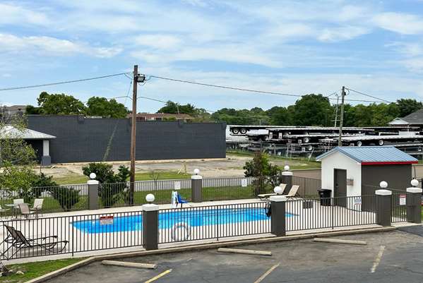 Super 8 by Wyndham Monroe in Monroe, Louisiana, United States