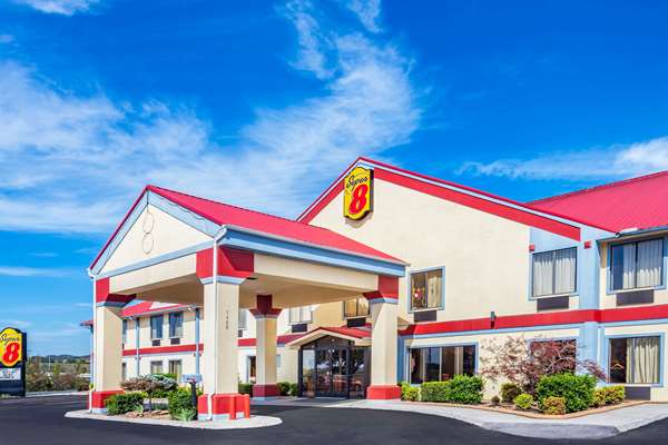Super 8 by Wyndham Morristown/South in Jefferson City, Tennessee, United States