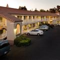Super 8 by Wyndham Mountain View