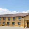 Super 8 by Wyndham Newton