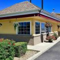 Super 8 by Wyndham Ontario
