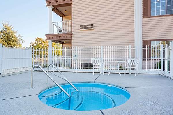 Super 8 by Wyndham Oroville in Oroville, California, United States