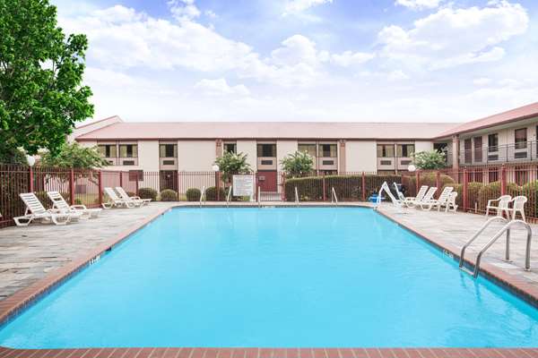 Super 8 by Wyndham Oxford in Oxford, Mississippi, United States