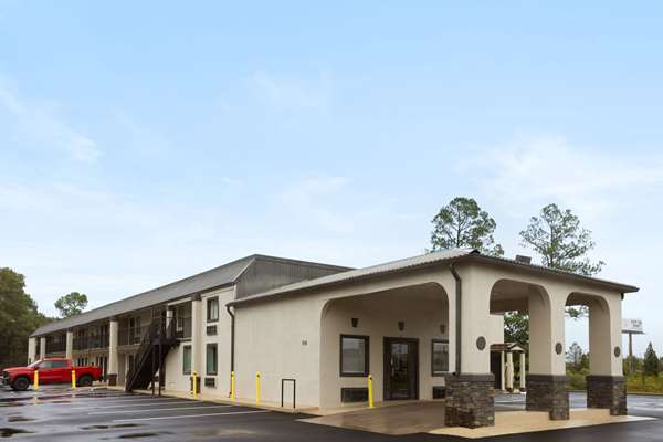 Super 8 by Wyndham Perry in Perry, Florida, United States