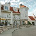 The Beach House at Lake Street