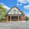 The Carriage House Inn Bed & Breakfast