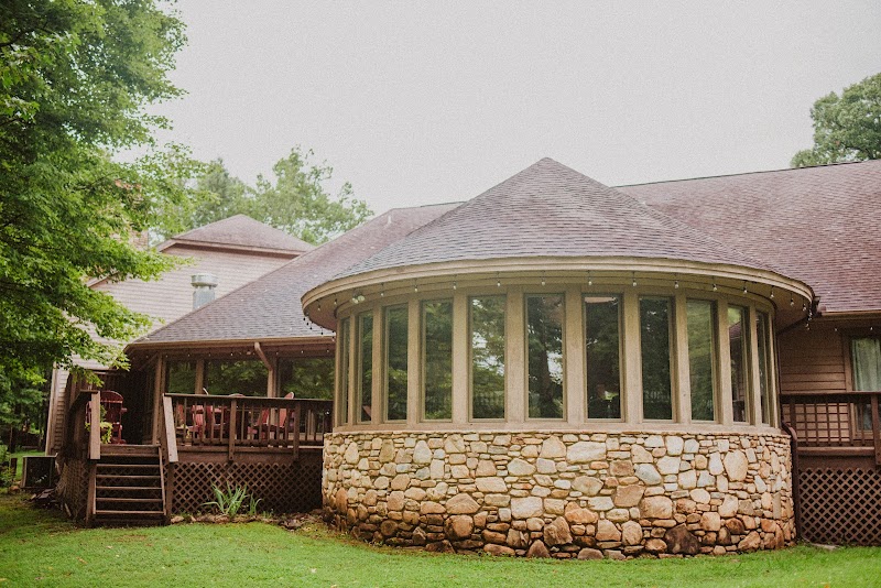 The Catawba River Inn in Mount Holly, North Carolina, United States