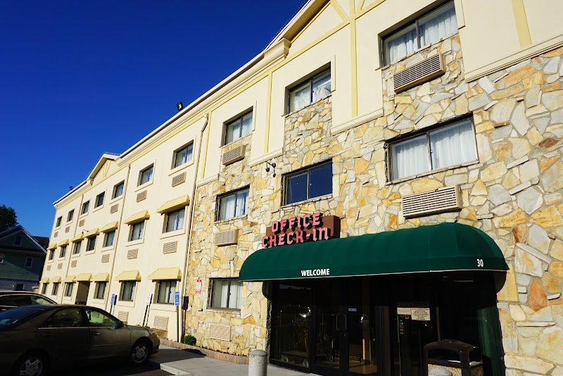 The Floral Park Motor Lodge in Floral Park, New York, United States